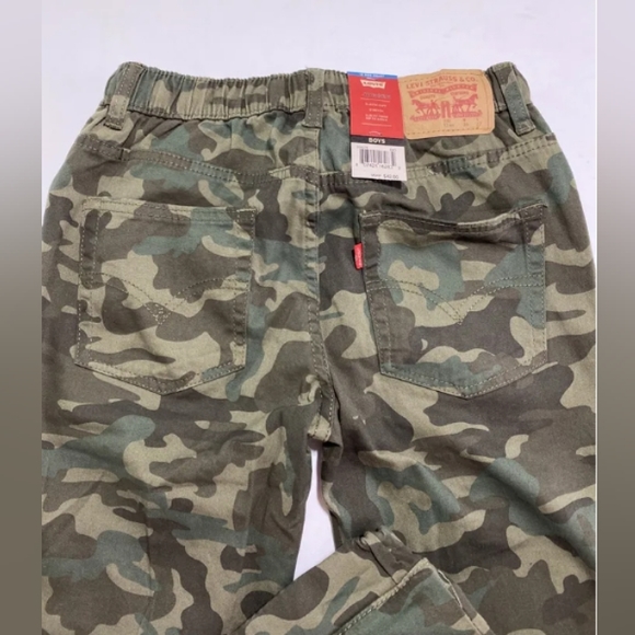 Boys Levi's Camo Jogger Pants - Picture 5 of 10